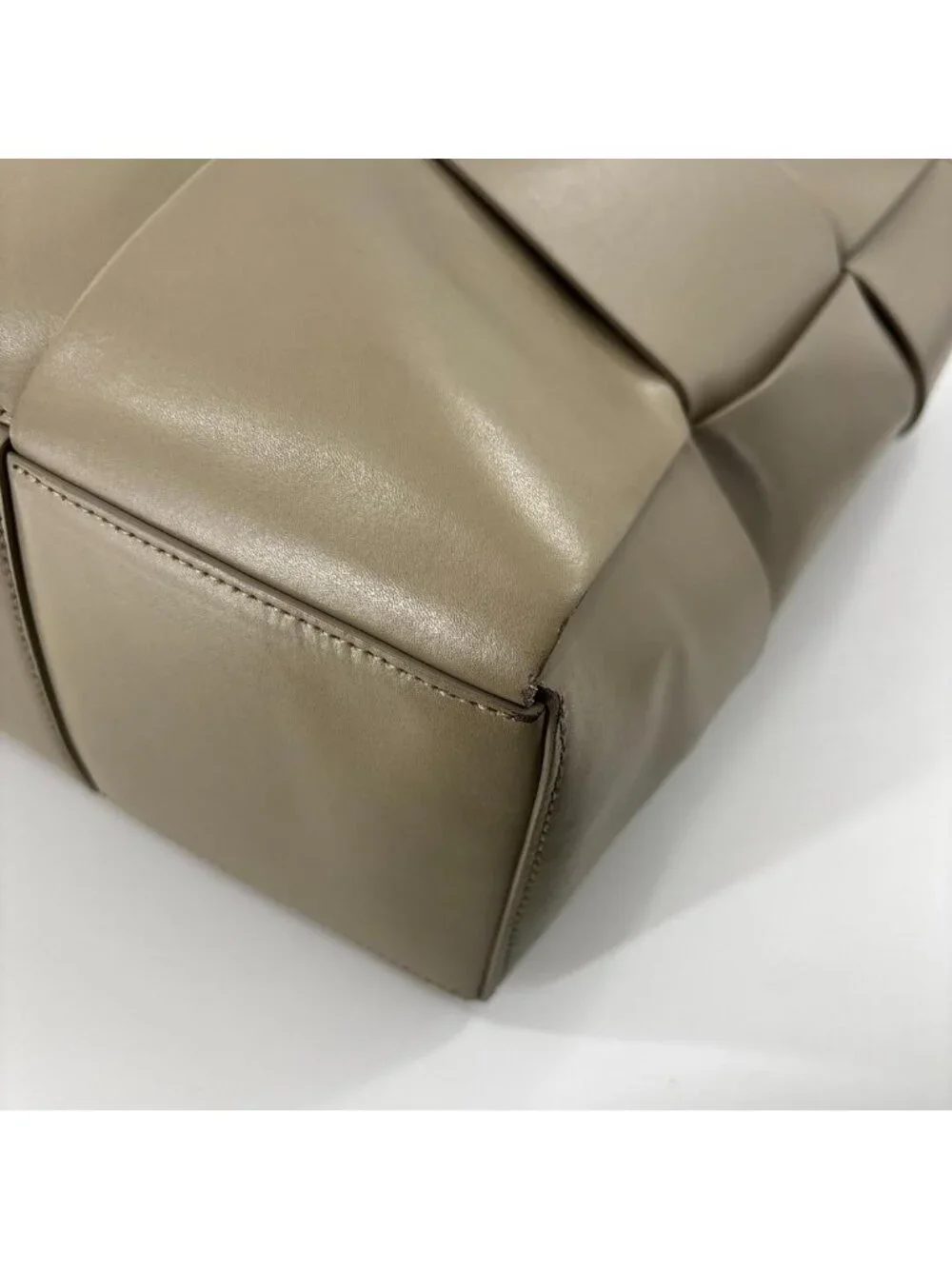 Bottega Veneta Super Arco Intrecciato Tote Gray
